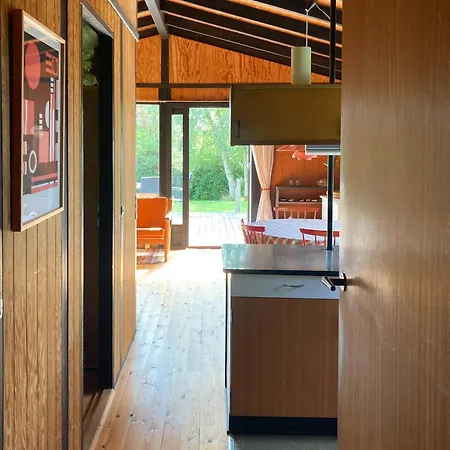 Cozy 70's In With Large Garden * אבלטופט