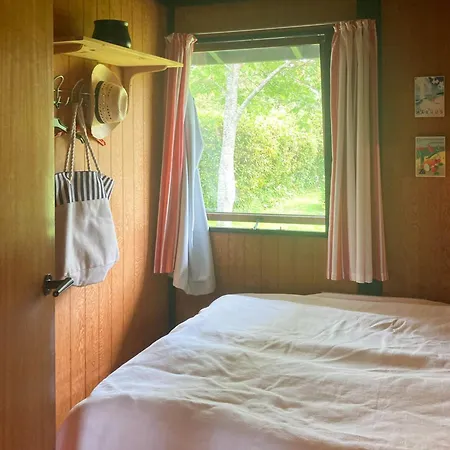 Cozy 70's In With Large Garden בית נופש אבלטופט